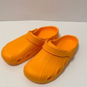 Winan Orange Foam Clog Shoes with Heel Strap